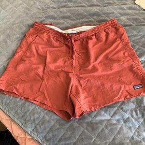 Patagonia Baggies 5” inseam Spanish Red L